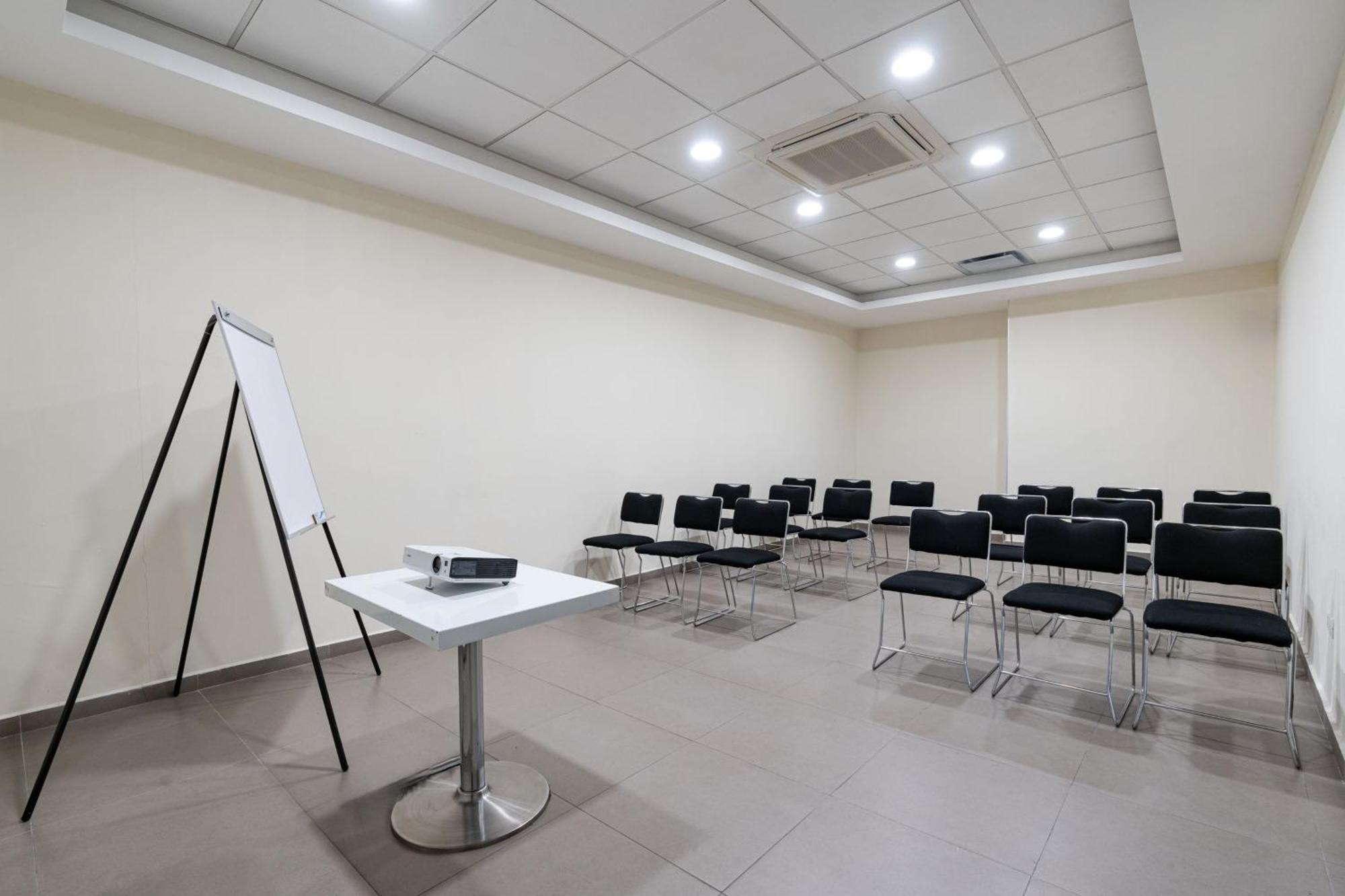 City Express Junior By Marriott Aguascalientes Centro Bagian luar foto