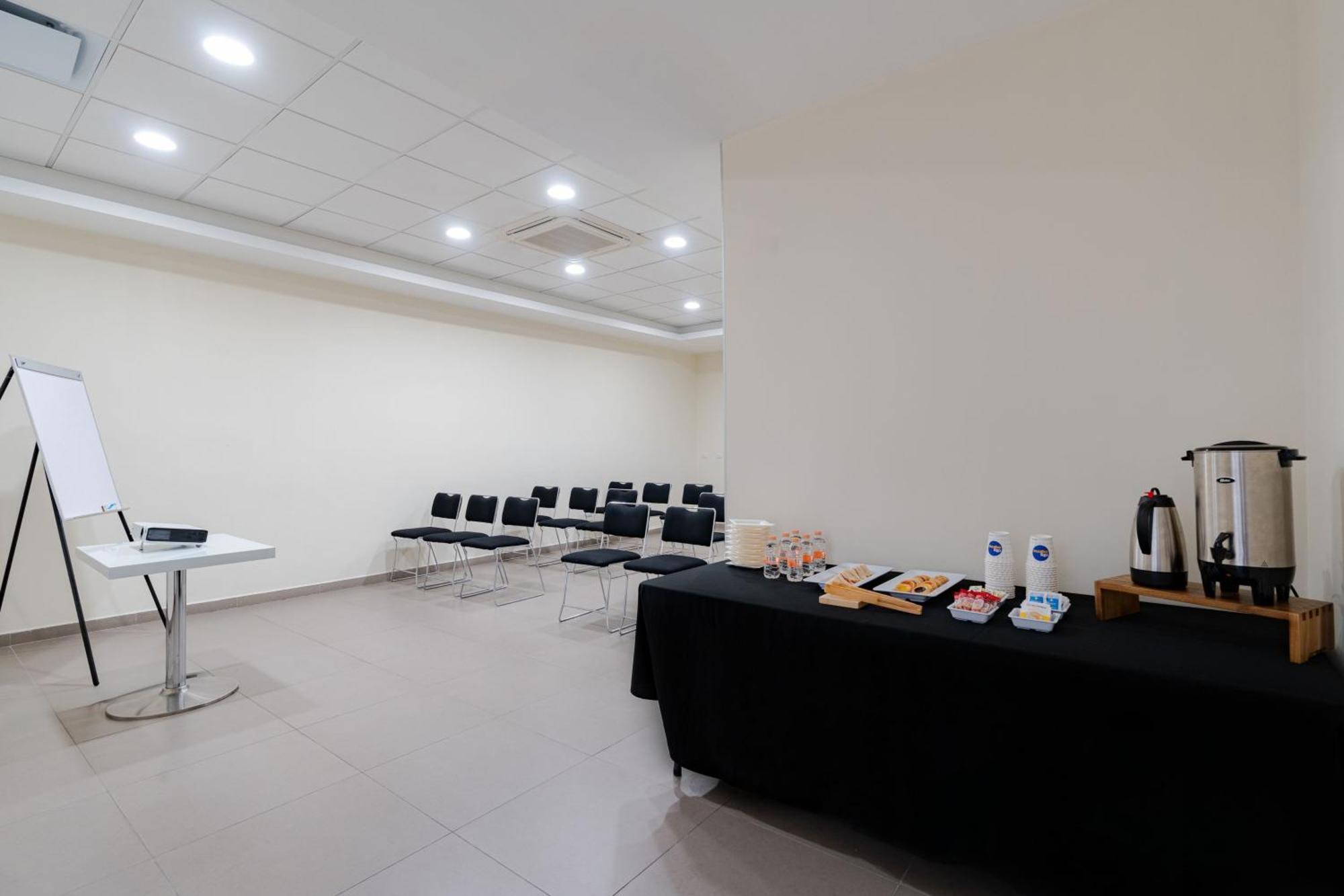 City Express Junior By Marriott Aguascalientes Centro Bagian luar foto