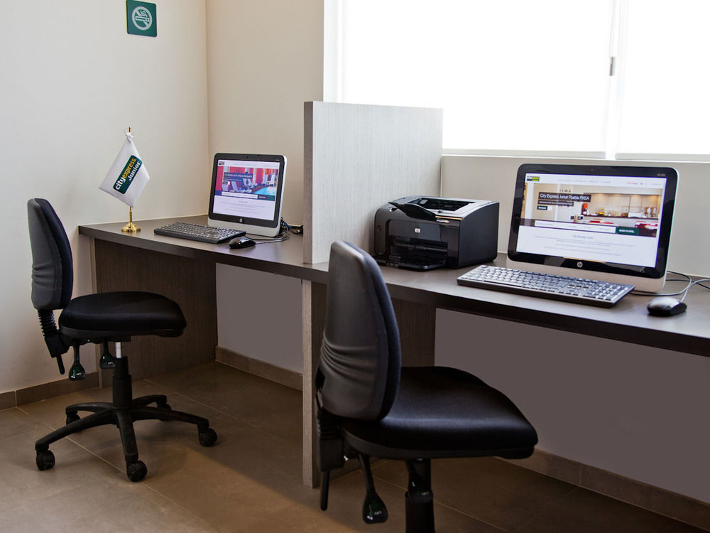 City Express Junior By Marriott Aguascalientes Centro Bagian luar foto
